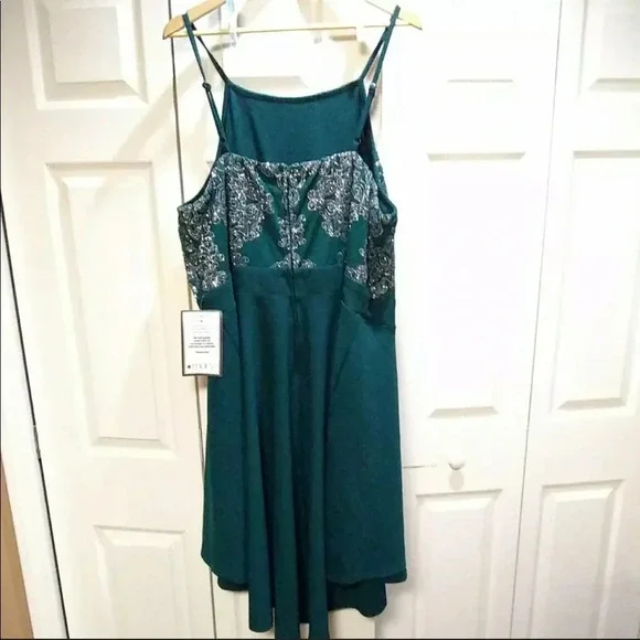 Speechless Emerald Fit + Flare Cocktail Dress - Picture 5 of 5